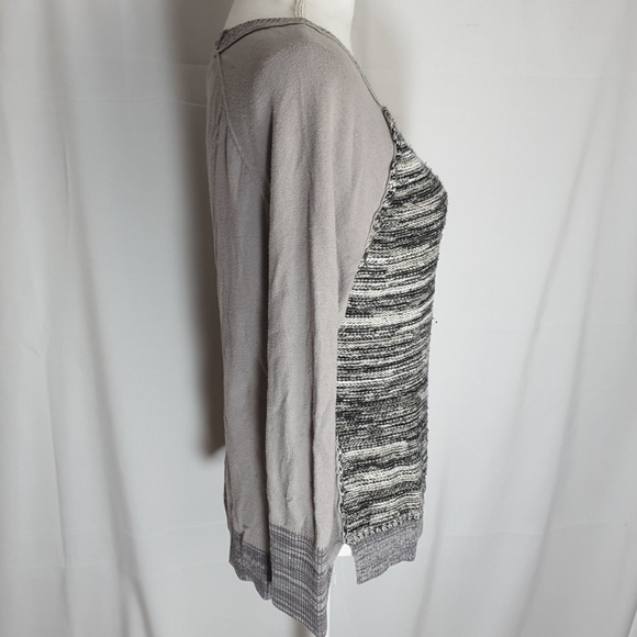 🛍Grey Vanity Long Sleeve Sweater - Picture 2 of 7